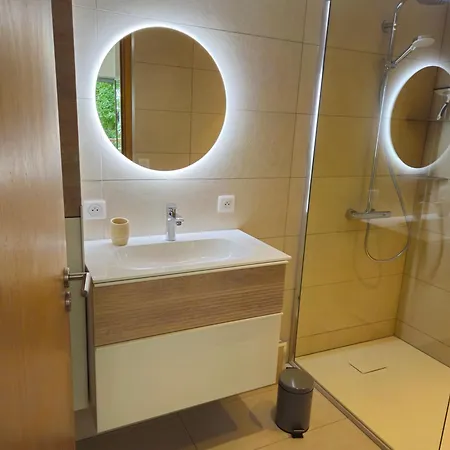 Apartment Centre Les Pins 2p White Pearl Garage Juan-les-Pins